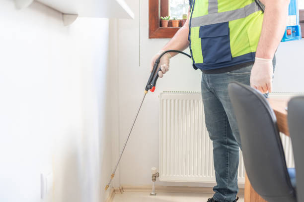 Best Pest Prevention Services  in Old Bethpage, NY