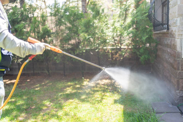 Best Commercial Pest Control Services  in Old Bethpage, NY
